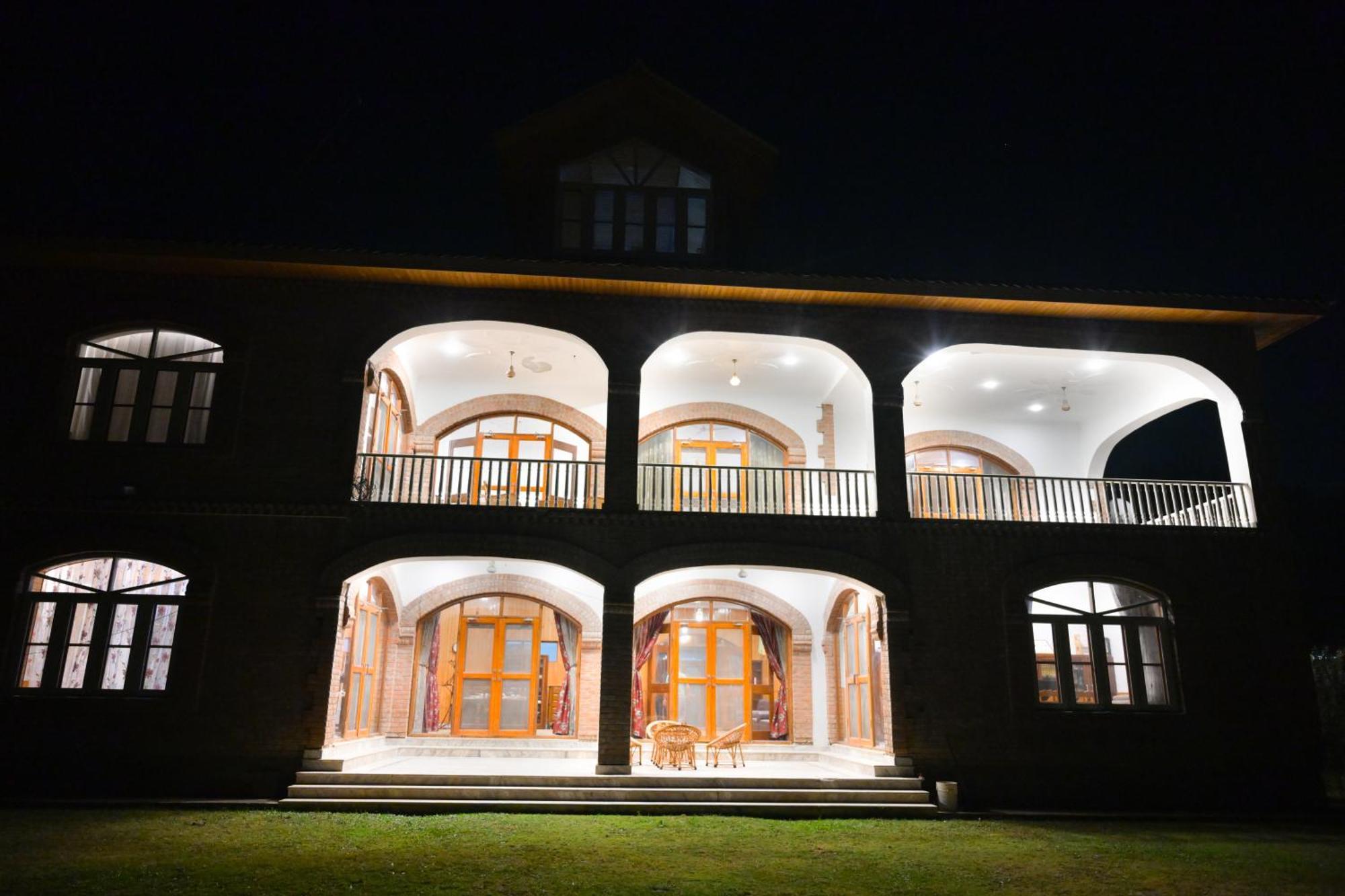 The Country Hills Villa Srīnagar エクステリア 写真